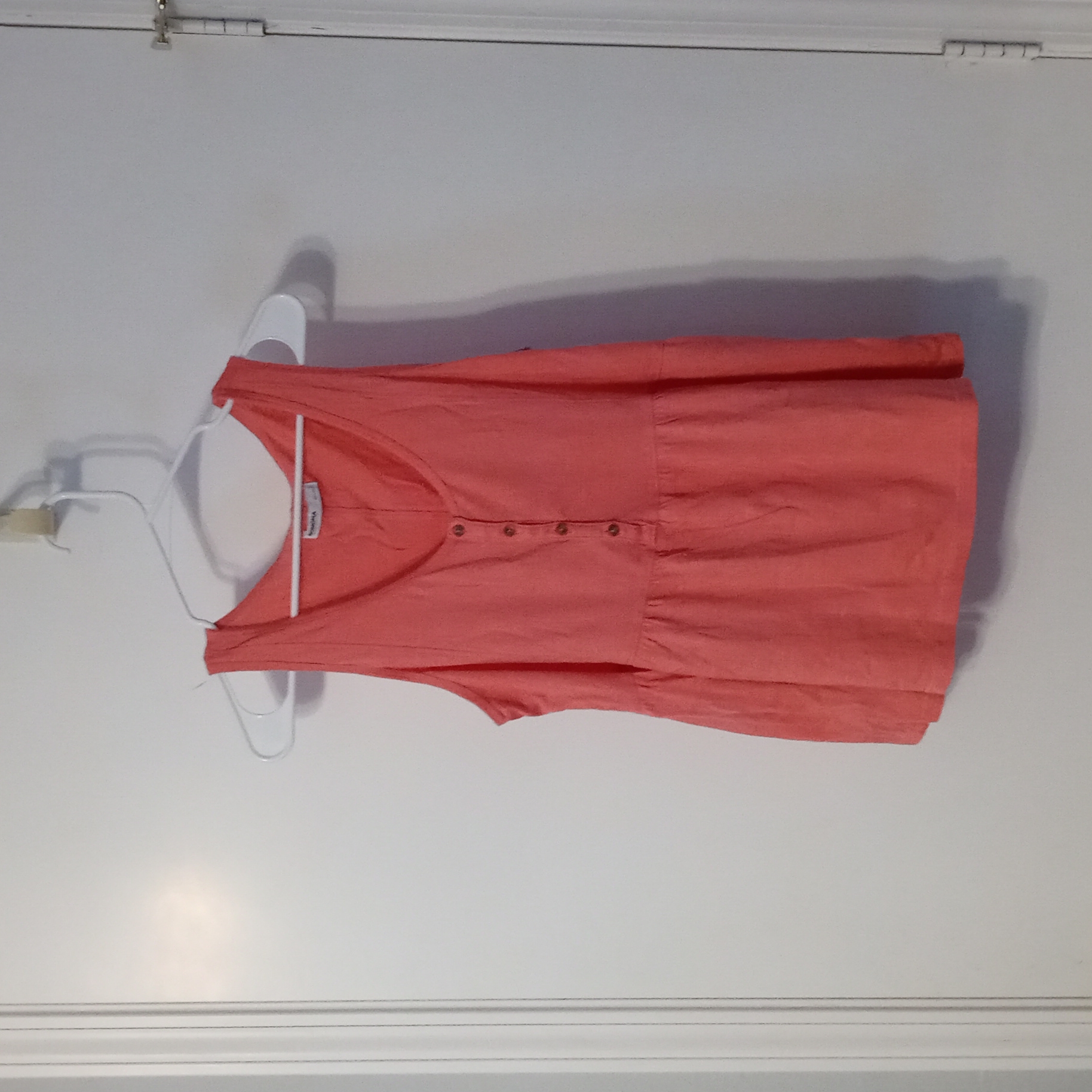 Button Top Tank